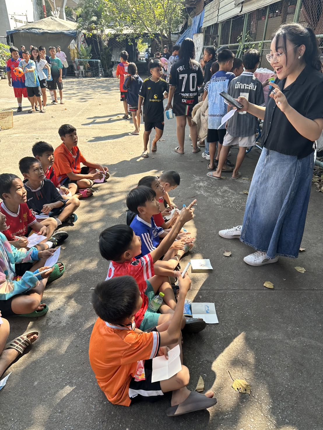 บรรยากาศกิจกรรมร่วมกับชุมชนและเยาวชน