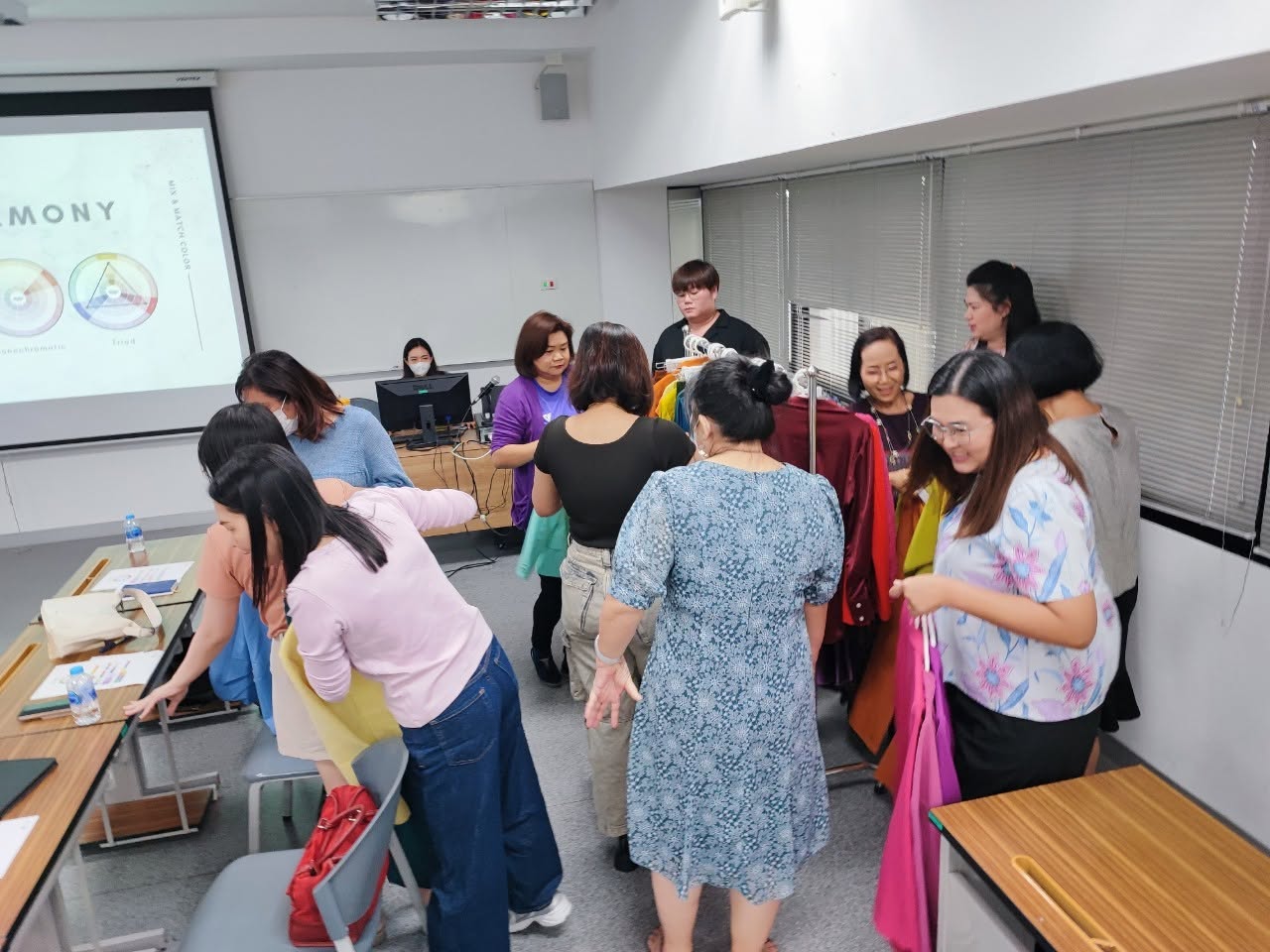 บรรยากาศการเรียนรู้และแลกเปลี่ยนประสบการณ์