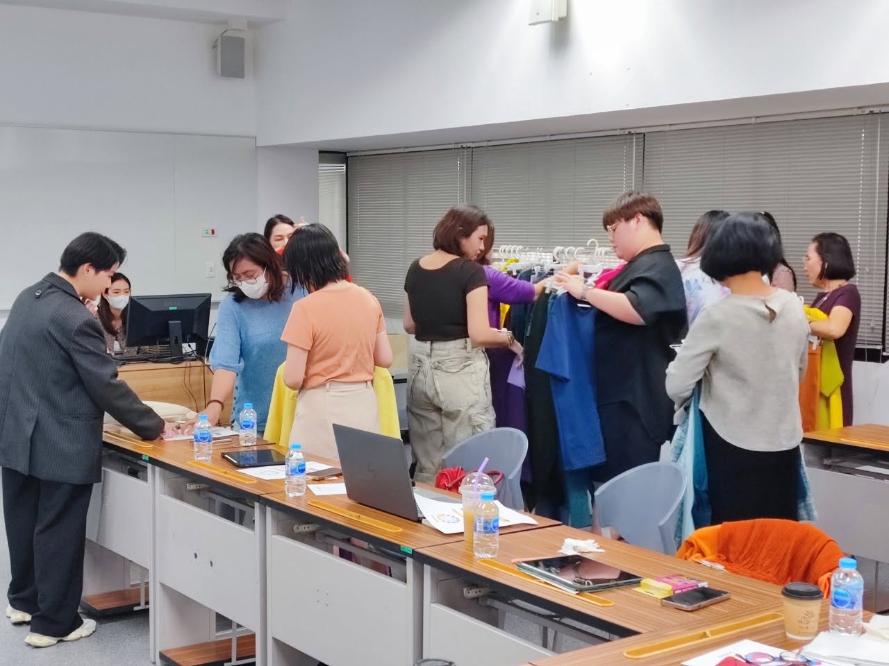 บรรยากาศการเรียนรู้และแลกเปลี่ยนประสบการณ์