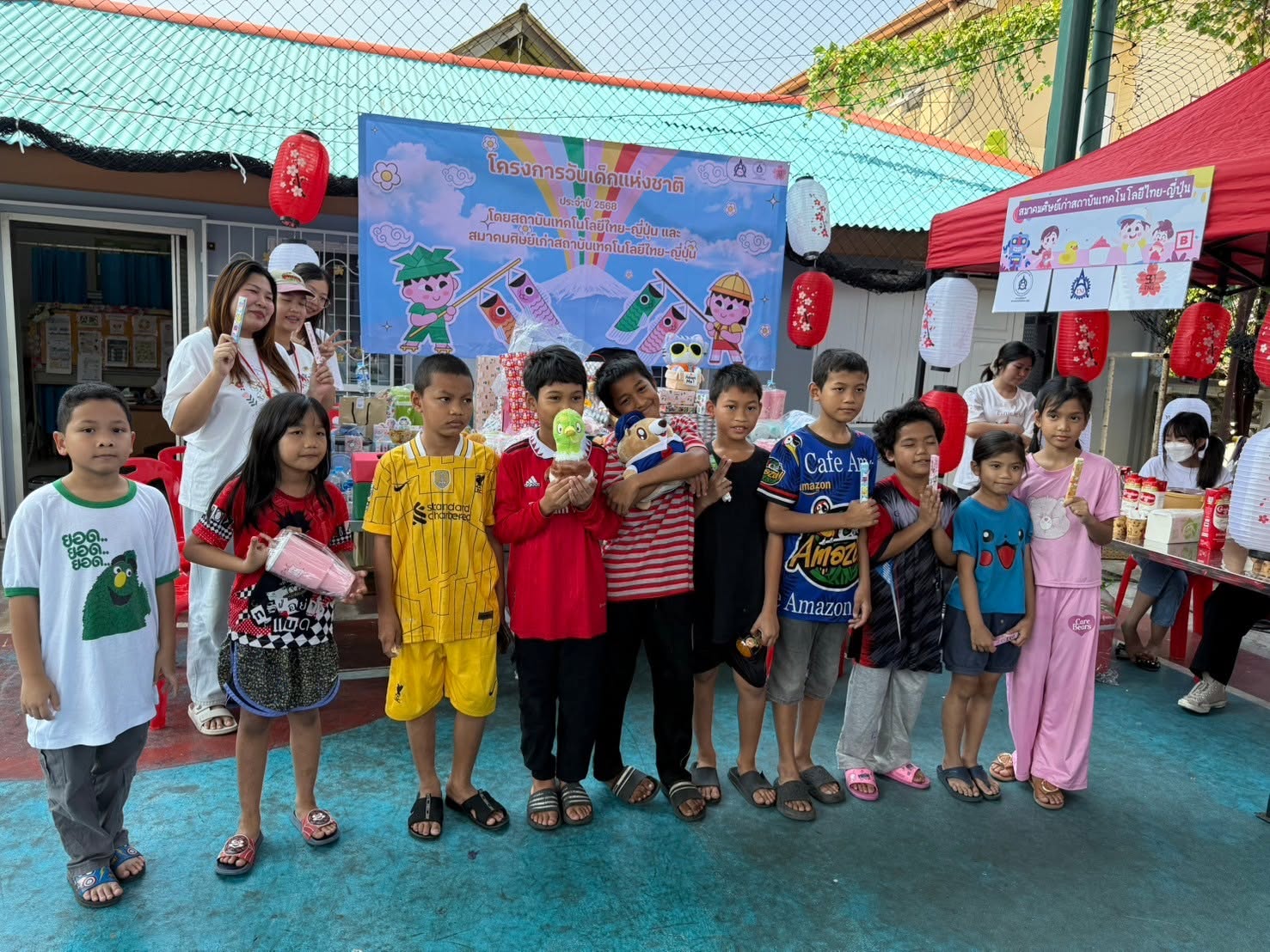 บรรยากาศกิจกรรมร่วมกับชุมชนและเยาวชน