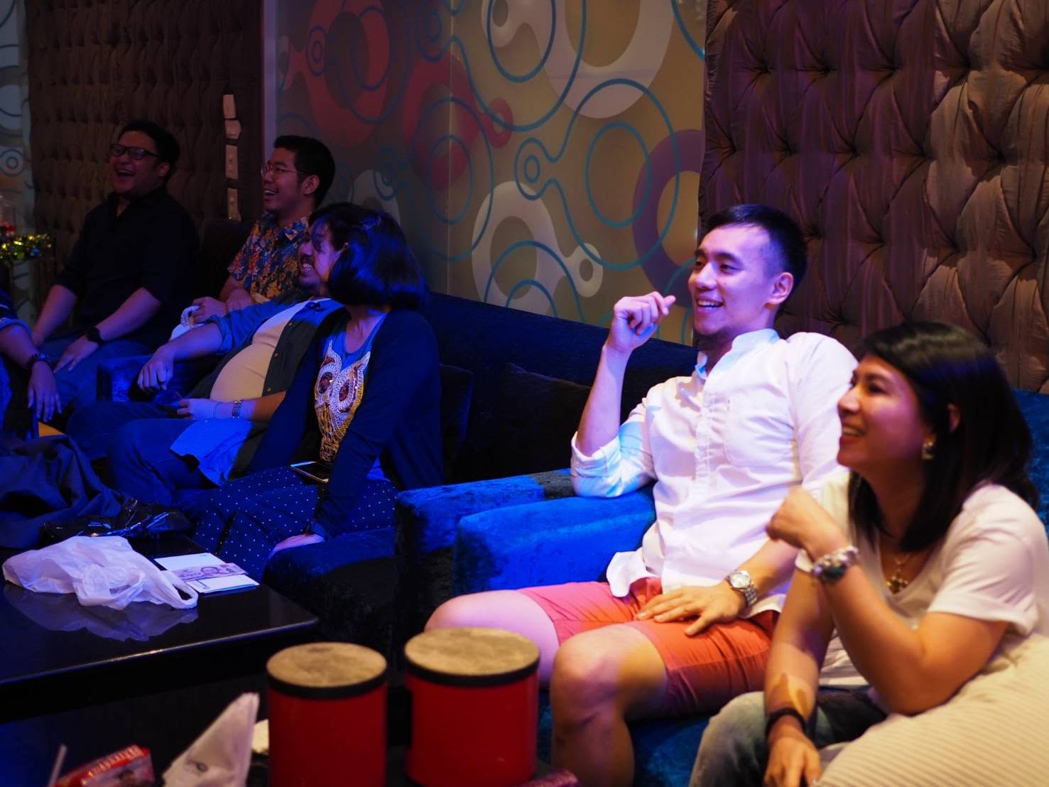 บรรยากาศพบปะและกิจกรรมโบว์ลิงใน Reunion 2019