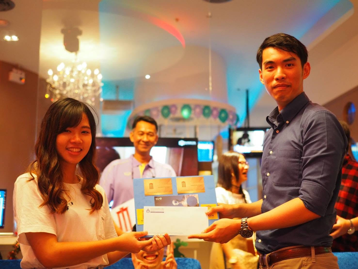 บรรยากาศพบปะและกิจกรรมโบว์ลิงใน Reunion 2019